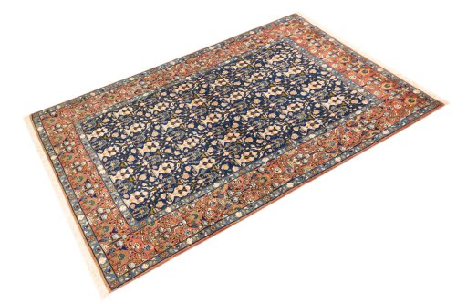 Corner detail of 1940s Varamin rug showing border pattern and Wool pile