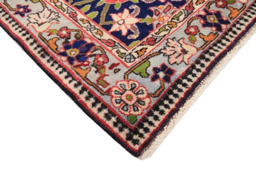 Central medallion detail of 1980s Varamin rug from Iran / Persia