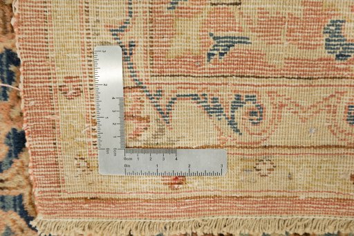 Corner detail of 1950s Yazd rug showing border pattern and Wool pile