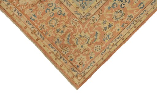 Close-up detail of 1950s Yazd rug from Iran / Persia showing Wool weave