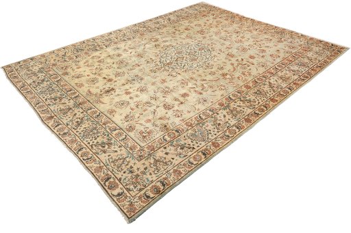 Corner detail of 1930s Yazd rug showing border pattern and Wool pile
