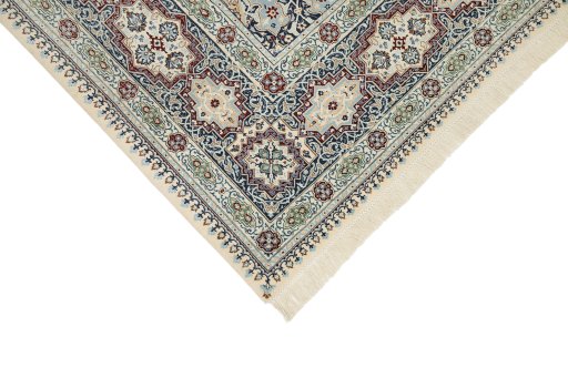 Backside of handmade New Nain 6La with Silk rug showing knot structure and weave density