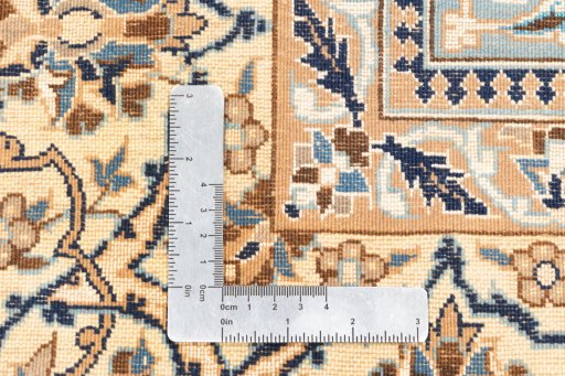 Close-up detail of New Nain 6La with Silk rug from Iran / Persia showing Wool weave