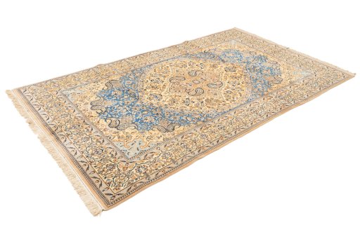 Close-up detail of New Nain 6La with Silk rug from Iran / Persia showing Wool weave