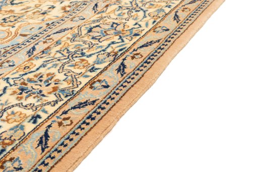 Close-up detail of New Nain 6La with Silk rug from Iran / Persia showing Wool weave