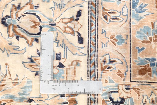 Central medallion detail of 2019s Nain 6La with Silk rug from Iran / Persia