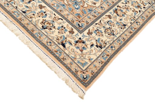Central medallion detail of 2019s Nain 6La with Silk rug from Iran / Persia