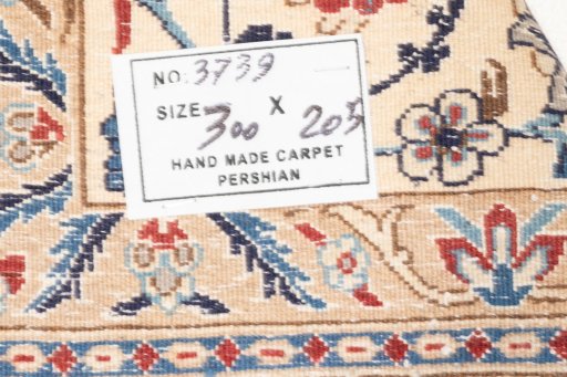 Central medallion detail of 2020s Nain 6La with Silk rug from Iran / Persia