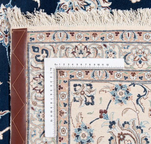 Close-up detail of New Nain 6La with Silk rug from Iran / Persia showing Wool weave