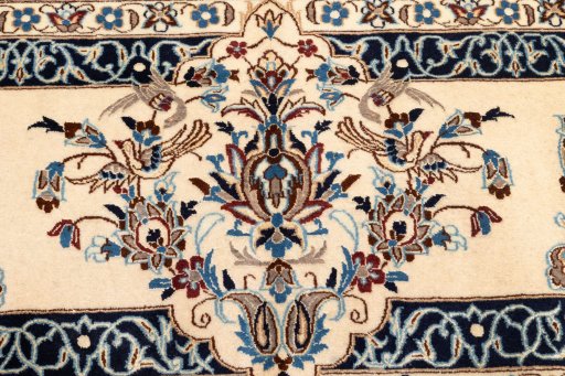 Surface texture of 2021s Nain 6La with Silk rug with natural Wool and intricate pattern