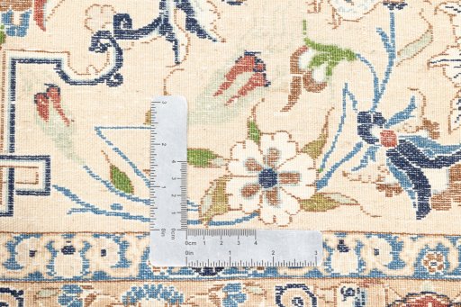 Close-up detail of New Nain 6La with Silk rug from Iran / Persia showing Wool weave