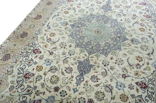 Backside of handmade New Tabriz 50/60/70 Raj rug showing knot structure and weave density