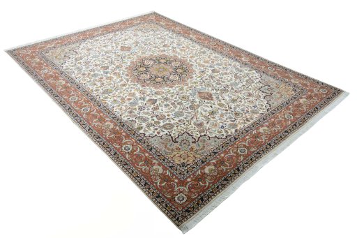 Close-up detail of New Tabriz 50/60/70 Raj rug from Iran / Persia showing Cork weave