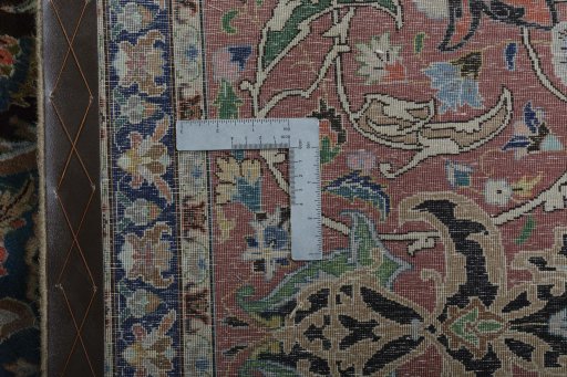 Central medallion detail of 1970s Tabriz 50/60/70 Raj rug from Iran / Persia