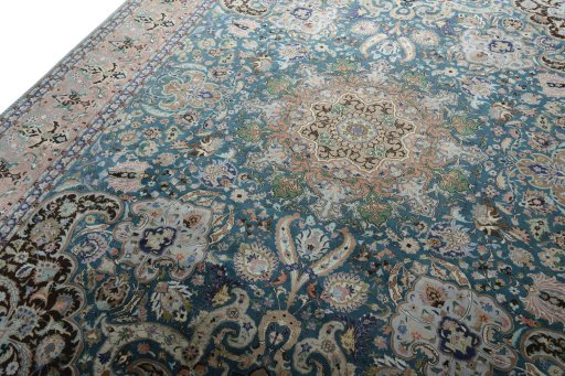 Backside of handmade 1970s Tabriz 50/60/70 Raj rug showing knot structure and weave density