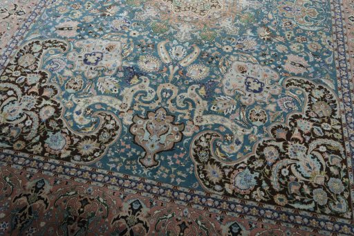 Close-up detail of 1970s Tabriz 50/60/70 Raj rug from Iran / Persia showing Cork weave