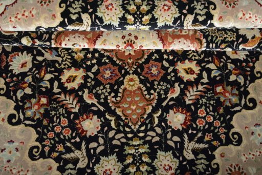 Close-up detail of New Tabriz 50/60/70 Raj rug from Iran / Persia showing Cork weave