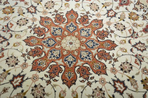 Central medallion detail of New Tabriz 50/60/70 Raj rug from Iran / Persia
