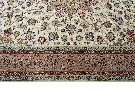 Corner detail of New Tabriz 50/60/70 Raj rug showing border pattern and Cork pile