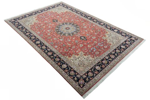 Close-up detail of New Tabriz 50/60/70 Raj rug from Iran / Persia showing Cork weave