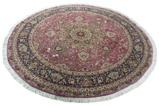 Close-up detail of New Tabriz 50/60/70 Raj rug from Iran / Persia showing Cork weave