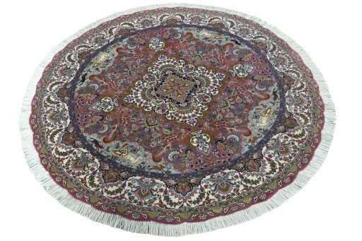 Corner detail of New Tabriz 50/60/70 Raj rug showing border pattern and Cork pile