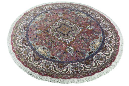 Close-up detail of New Tabriz 50/60/70 Raj rug from Iran / Persia showing Cork weave