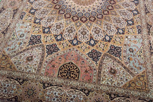 Close-up detail of New Tabriz 50/60/70 Raj rug from Iran / Persia showing Cork weave