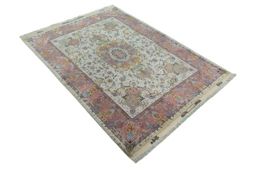 Close-up detail of 2000s Tabriz 50/60/70 Raj rug from Iran / Persia showing Cork weave
