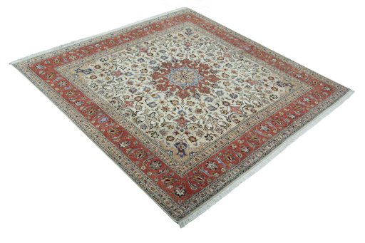 Close-up detail of 2000s Tabriz 50/60/70 Raj rug from Iran / Persia showing Cork weave