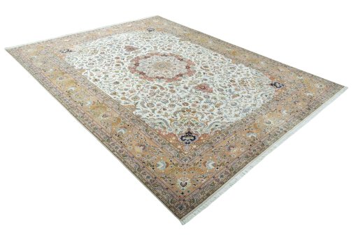 Close-up detail of 2000s Tabriz 50/60/70 Raj rug from Iran / Persia showing Cork weave