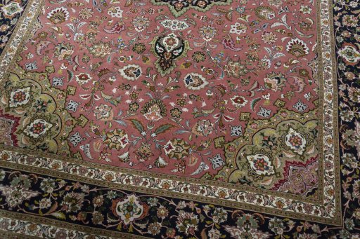 Close-up detail of 2000s Tabriz 50/60/70 Raj rug from Iran / Persia showing Cork weave