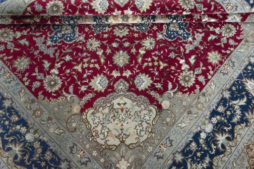 Close-up detail of 2000s Tabriz 50/60/70 Raj rug from Iran / Persia showing Cork weave