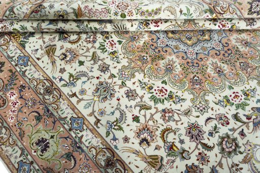 Close-up detail of 2000s Tabriz 50/60/70 Raj rug from Iran / Persia showing Cork weave