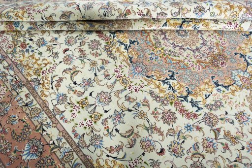 Close-up detail of 2000s Tabriz 50/60/70 Raj rug from Iran / Persia showing Cork weave