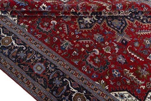 Close-up detail of 2000s Tabriz 50/60/70 Raj rug from Iran / Persia showing Cork weave