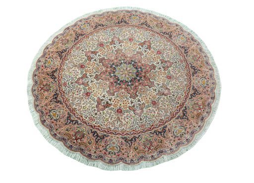 Close-up detail of New Tabriz 50/60/70 Raj rug from Iran / Persia showing Cork weave