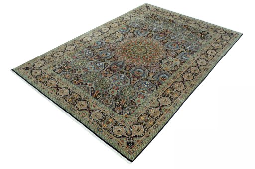 Corner detail of New Tabriz 50/60/70 Raj rug showing border pattern and Cork pile