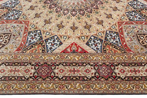 Corner detail of New Tabriz 50/60/70 Raj rug showing border pattern and Cork pile