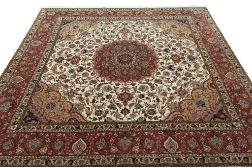 Surface texture of New Tabriz 50/60/70 Raj rug with natural Cork and intricate pattern