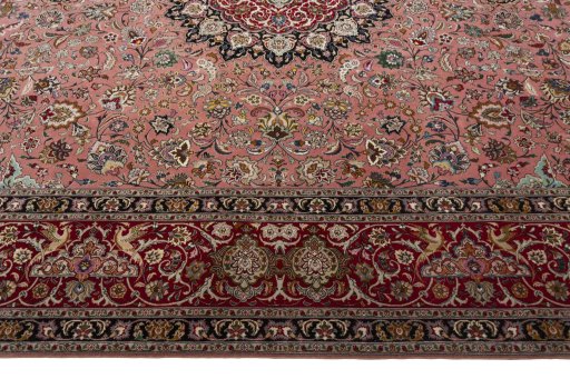 Corner detail of New Tabriz 50/60/70 Raj rug showing border pattern and Cork pile