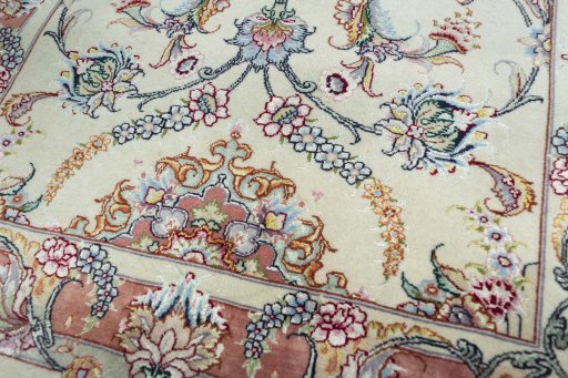 Close-up detail of 2000s Tabriz 50/60/70 Raj rug from Iran / Persia showing Cork weave