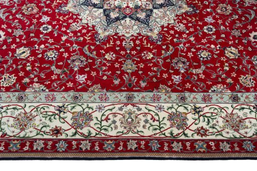 Corner detail of New Tabriz 50/60/70 Raj rug showing border pattern and Cork pile