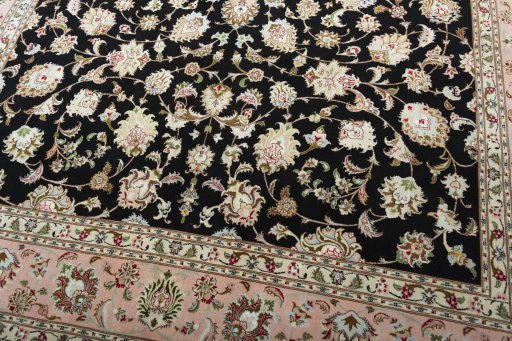 Close-up detail of New Tabriz 50/60/70 Raj rug from Iran / Persia showing Cork weave