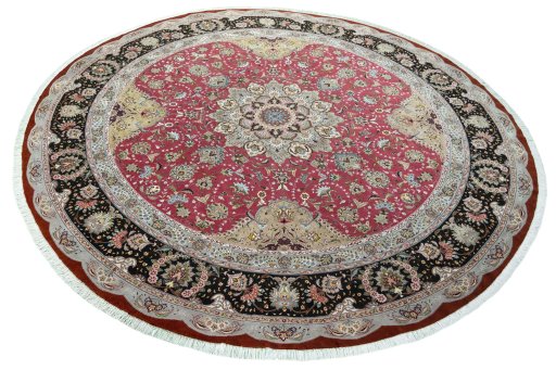 Close-up detail of New Tabriz 50/60/70 Raj rug from Iran / Persia showing Cork weave