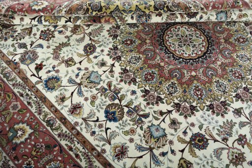 Close-up detail of 2000s Tabriz 50/60/70 Raj rug from Iran / Persia showing Cork weave