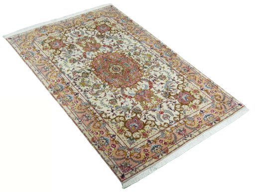 Close-up detail of New Tabriz 50/60/70 Raj rug from Iran / Persia showing Cork weave