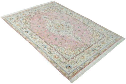 Close-up detail of 2000s Tabriz 50/60/70 Raj rug from Iran / Persia showing Cork weave