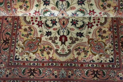 Close-up detail of 2000s Tabriz 50/60/70 Raj rug from Iran / Persia showing Cork weave