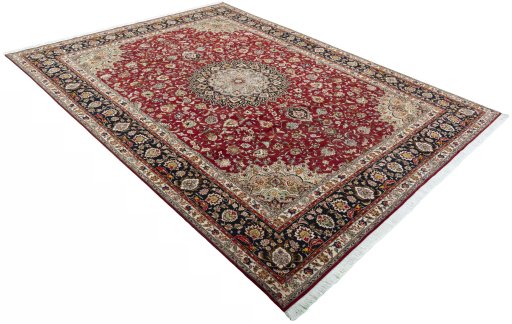 Close-up detail of 2000s Tabriz 50/60/70 Raj rug from Iran / Persia showing Cork weave
